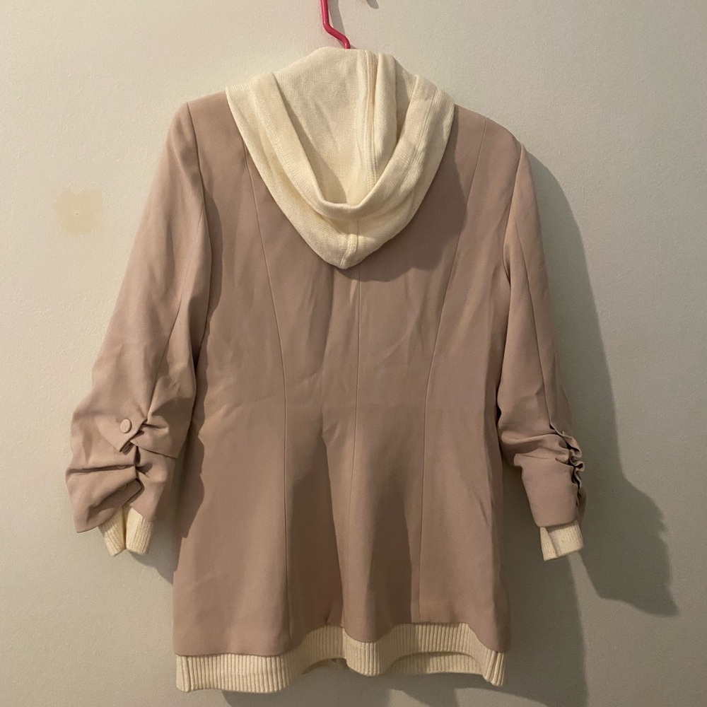 Cinq à Sept Beige Blazer with White Hoodie Detail - Picture 6 of 6